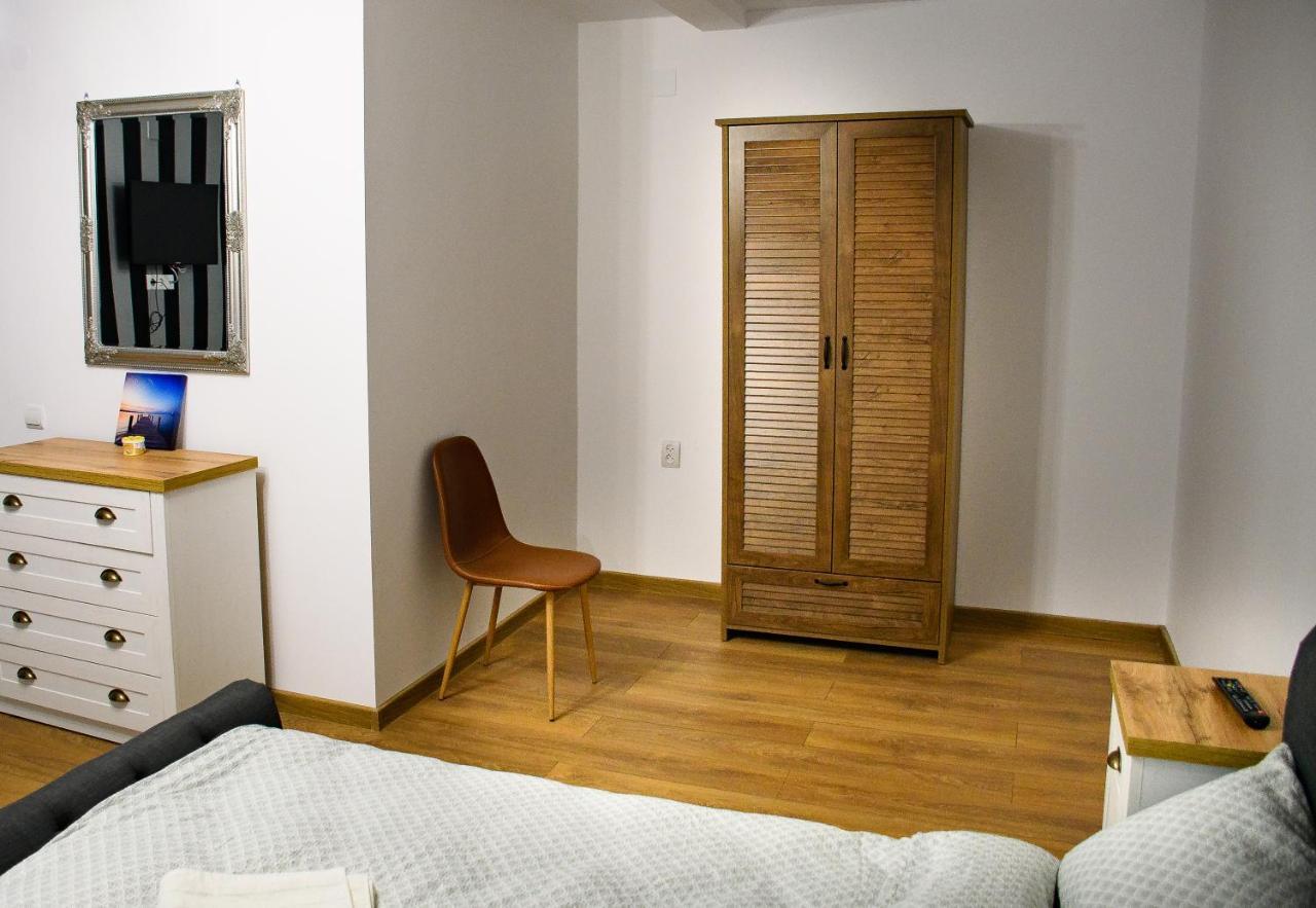 Ayana Central House Oradea Extérieur photo