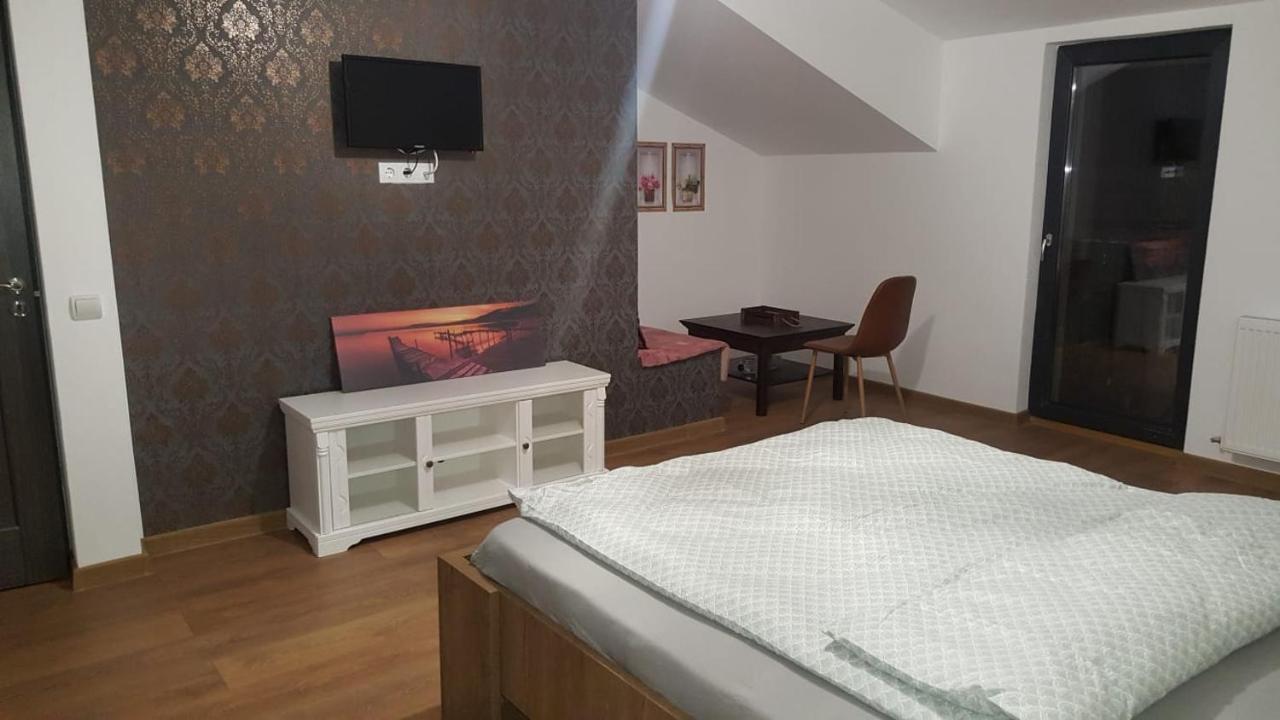 Ayana Central House Oradea Extérieur photo